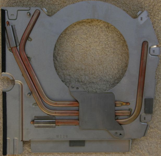 File:Furukawa Electric 1N10076655 - main coolingblock - bottom.jpg